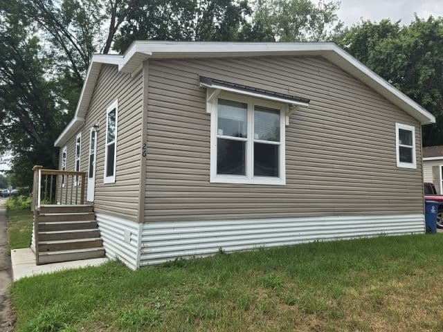 Manufactured home in Blaine, MN 55434