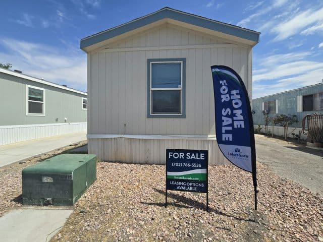 Manufactured home in Las Vegas, NV 89115
