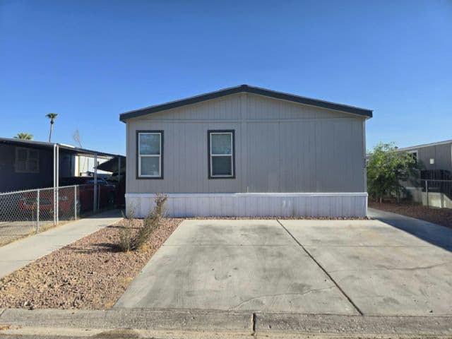Manufactured home in Las Vegas, NV 89115