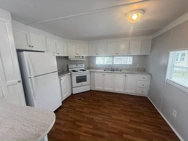 Manufactured home in Lakeland, FL 33815