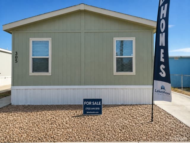 Manufactured home in Las Vegas, NV 89115