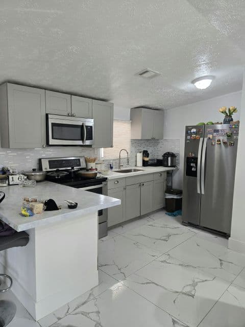 Manufactured home in Homestead, FL 33032