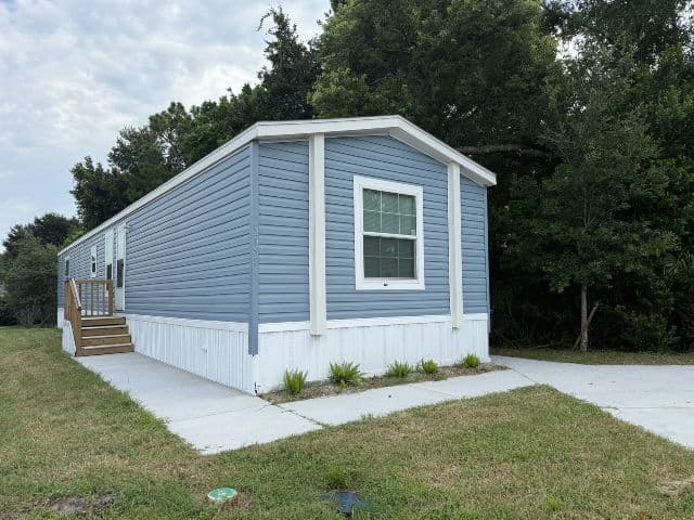 Manufactured home in Orlando, FL 32826
