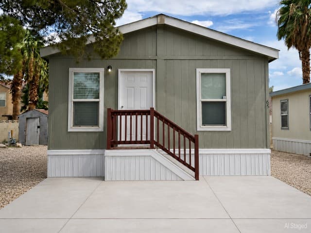 Manufactured home in Las Vegas, NV 89110