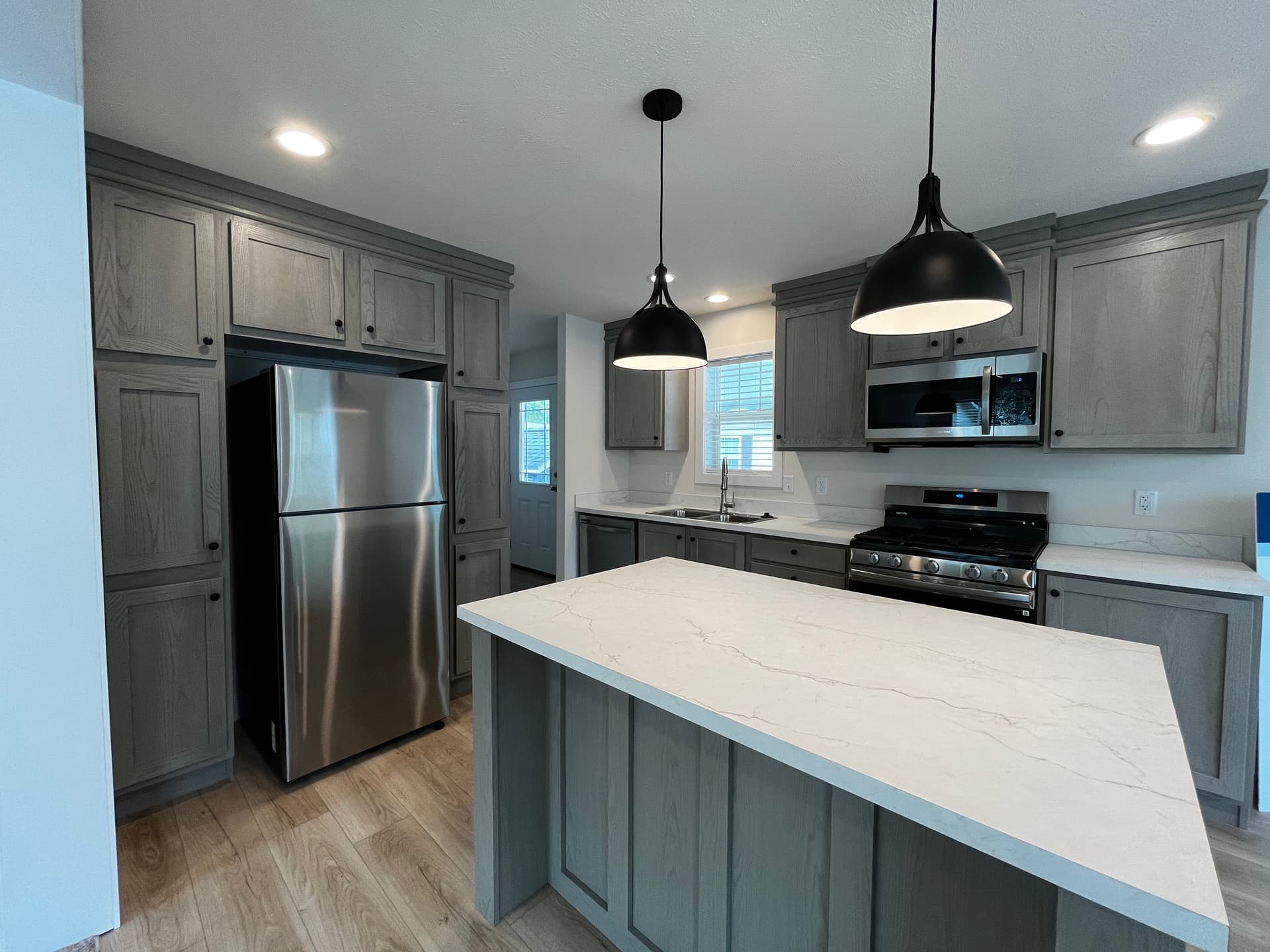 Manufactured home in Olmsted Township, OH 44138
