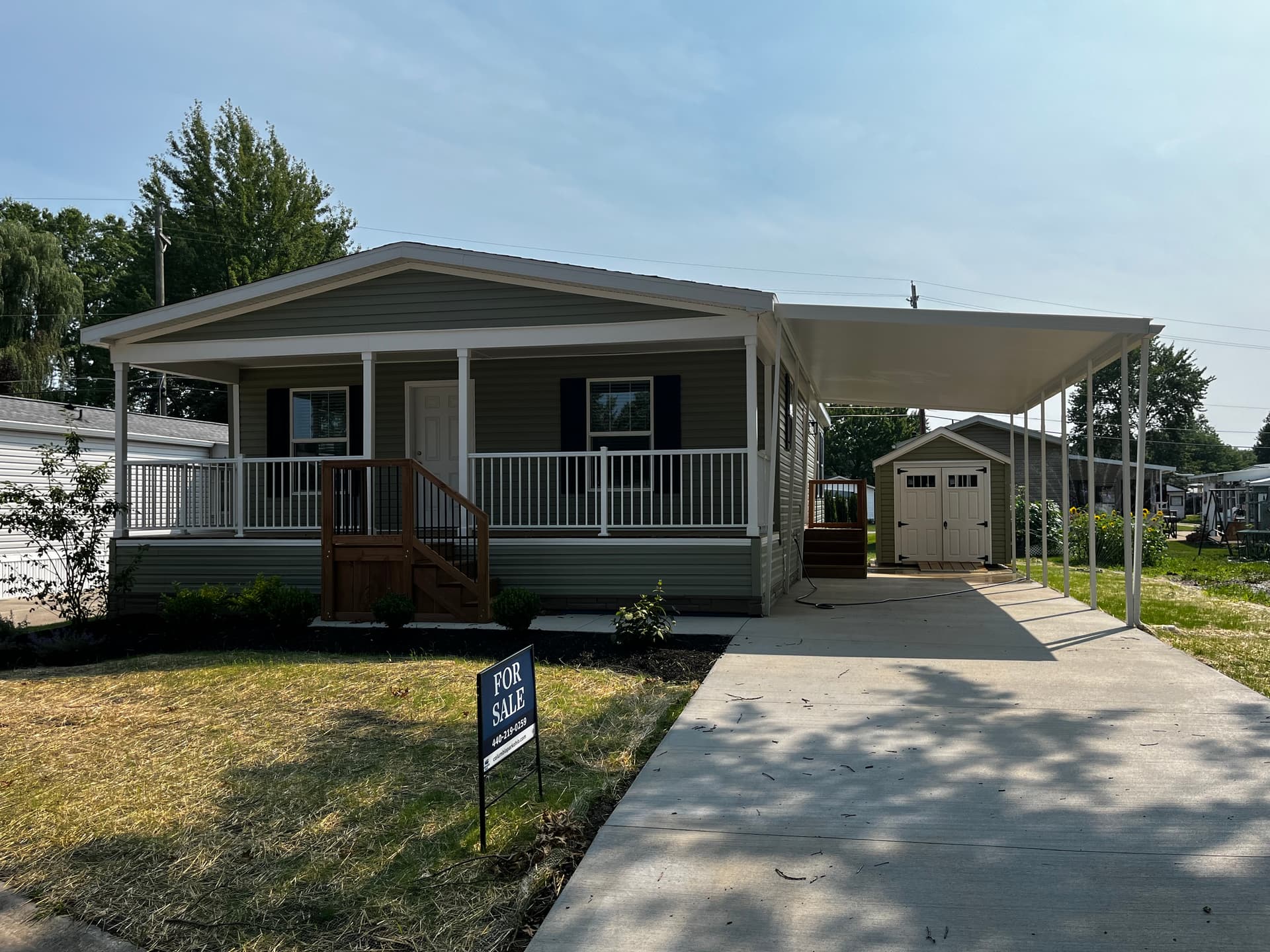 Manufactured home in Olmsted Township, OH 44138