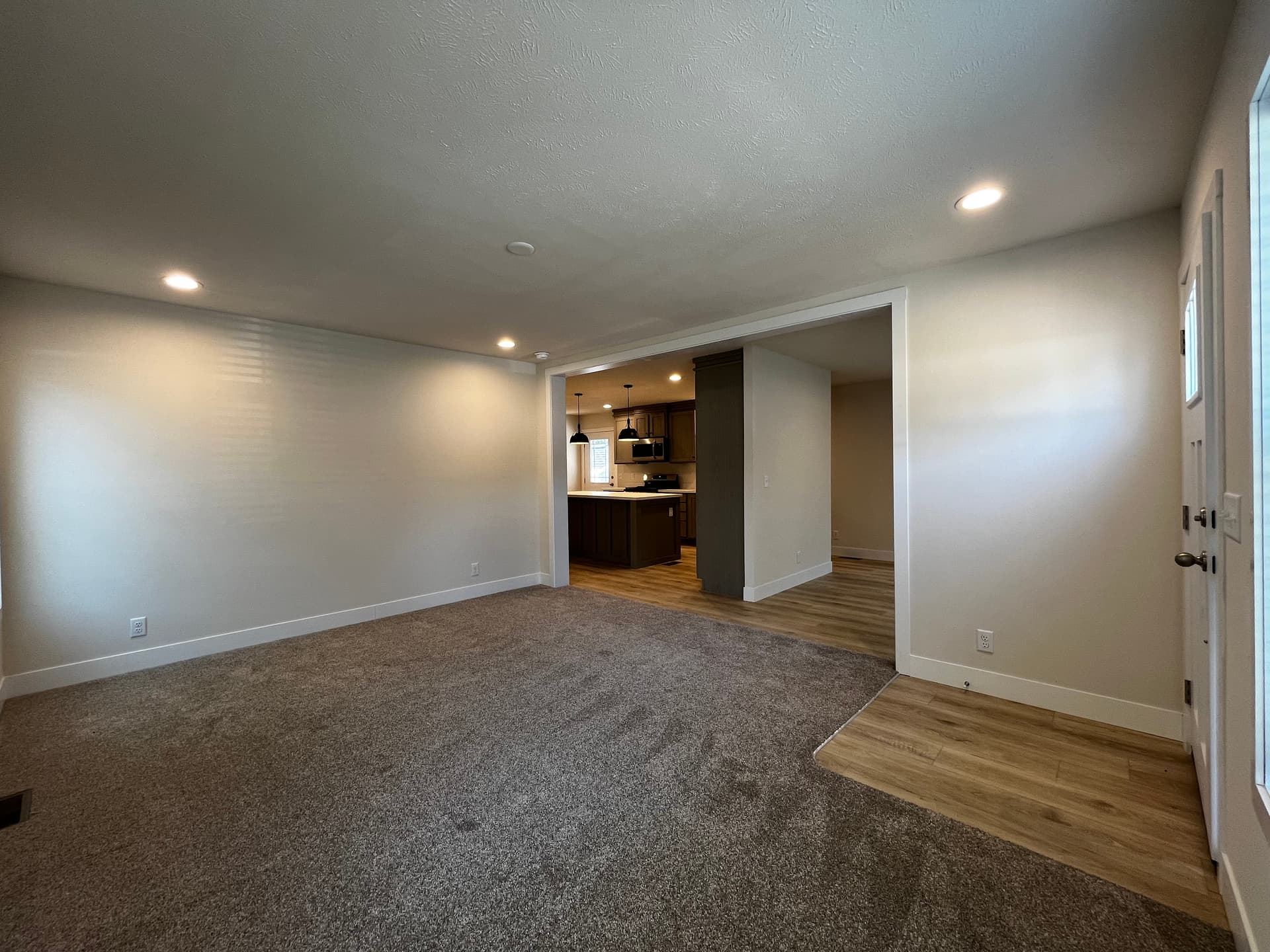 Manufactured home in Olmsted Township, OH 44138