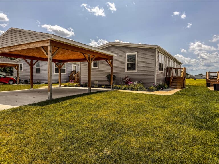 Manufactured home in Gardner, KS 66030