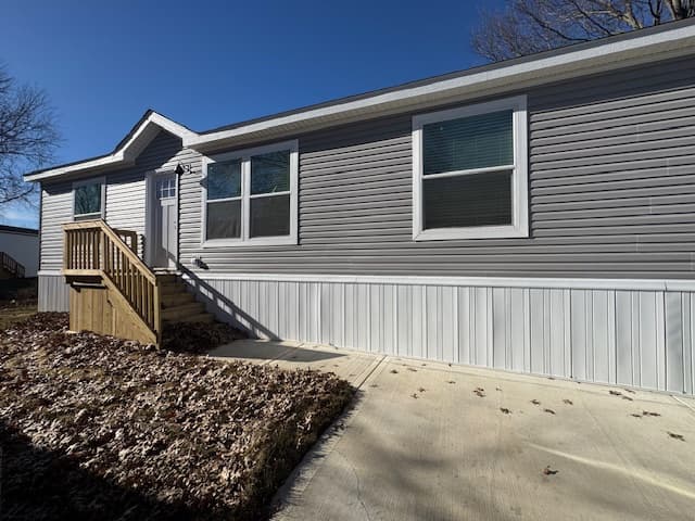 Manufactured home in Gardner, KS 66030
