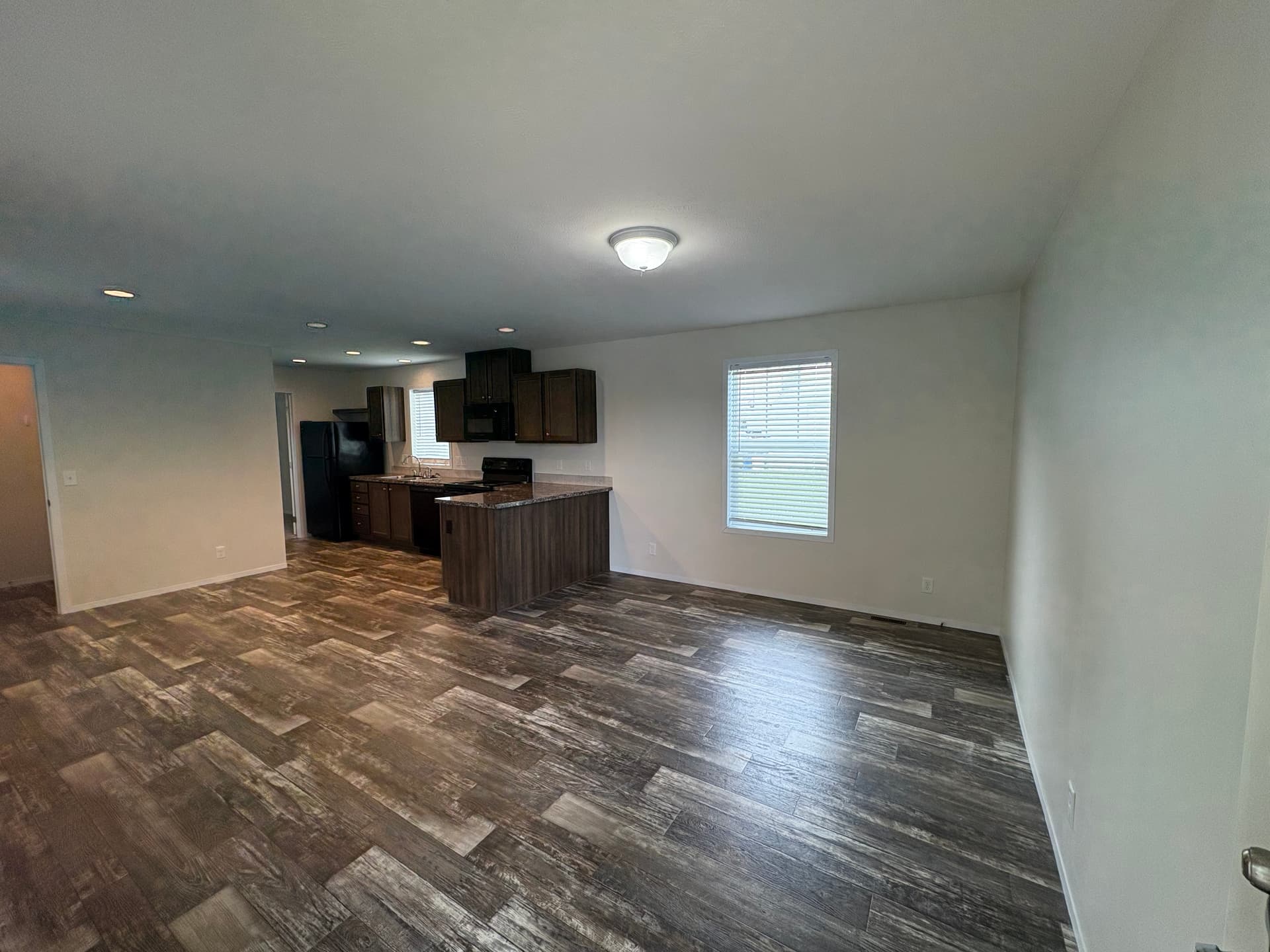 Manufactured home in Independence, MO 64055