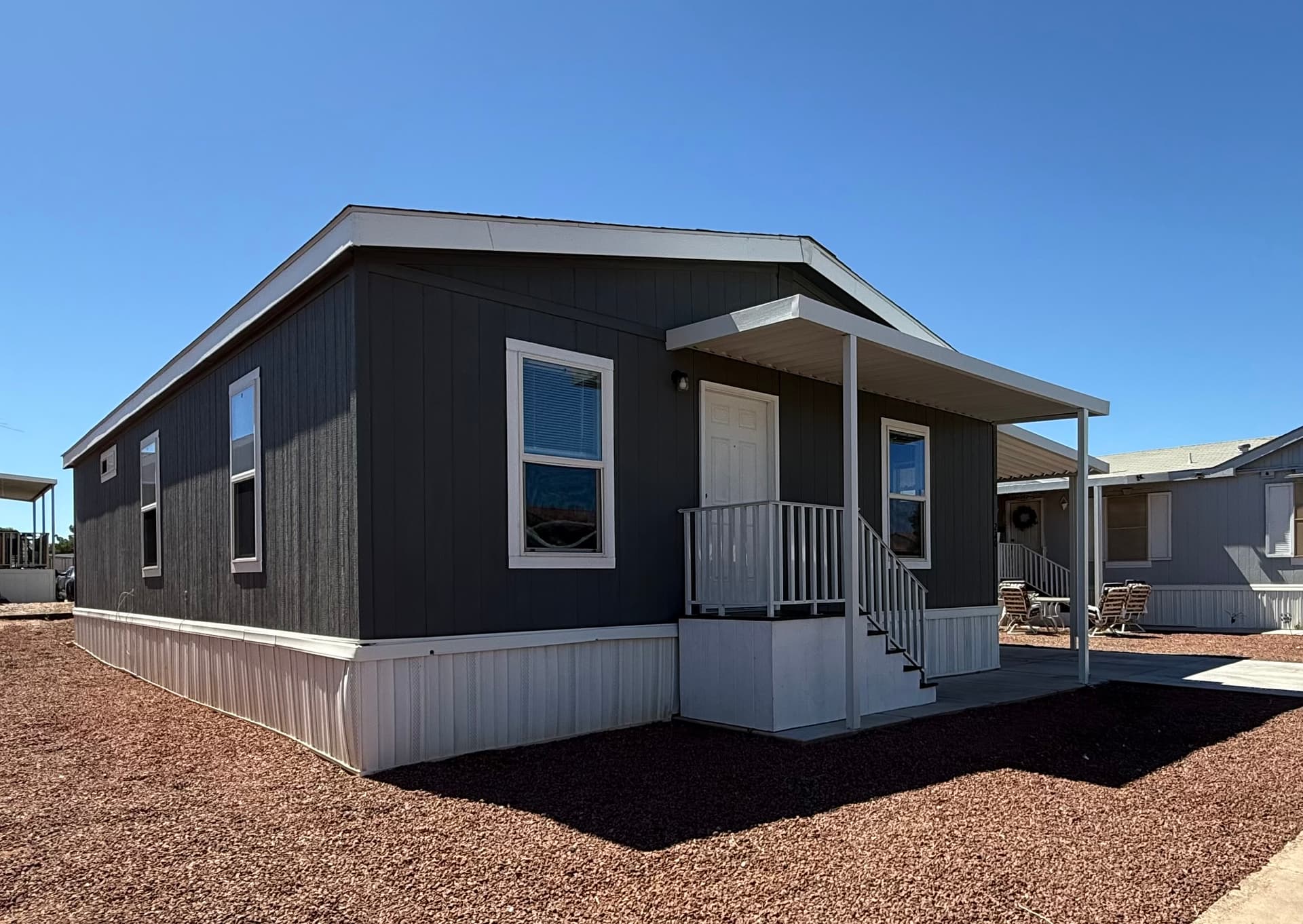 Manufactured home in Las Vegas, NV 89121