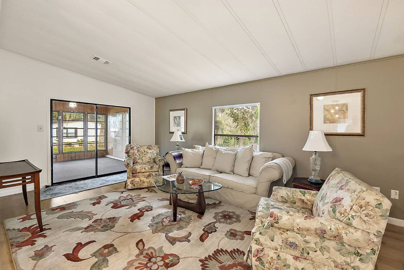 Manufactured home in Ocala, FL 34472
