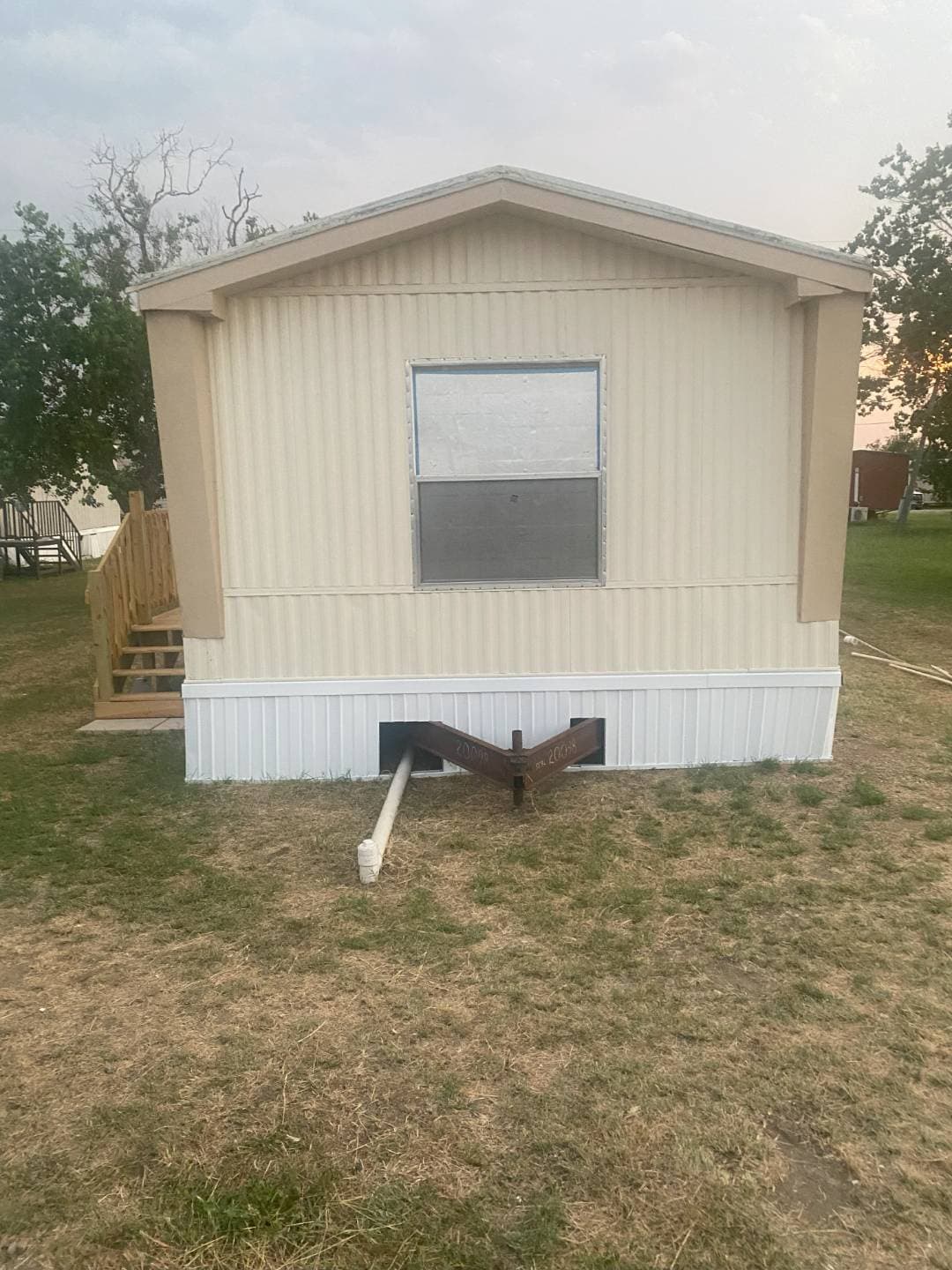 Manufactured home in Jourdanton, TX 78026
