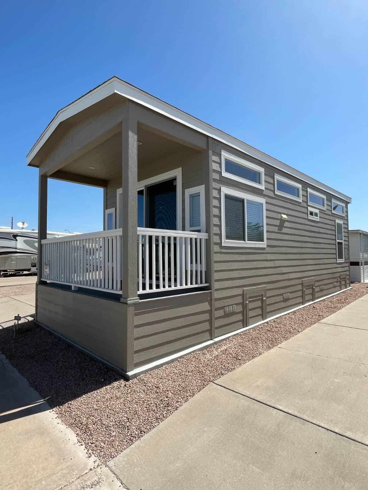 Manufactured home in Mesa, AZ 85205