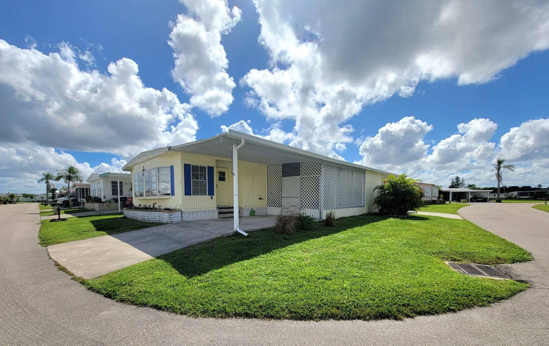 Manufactured home in North Fort Myers, FL 33917