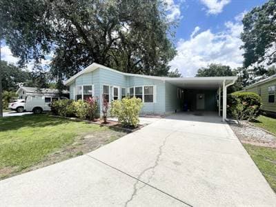 Manufactured home in Lakeland, FL 33803