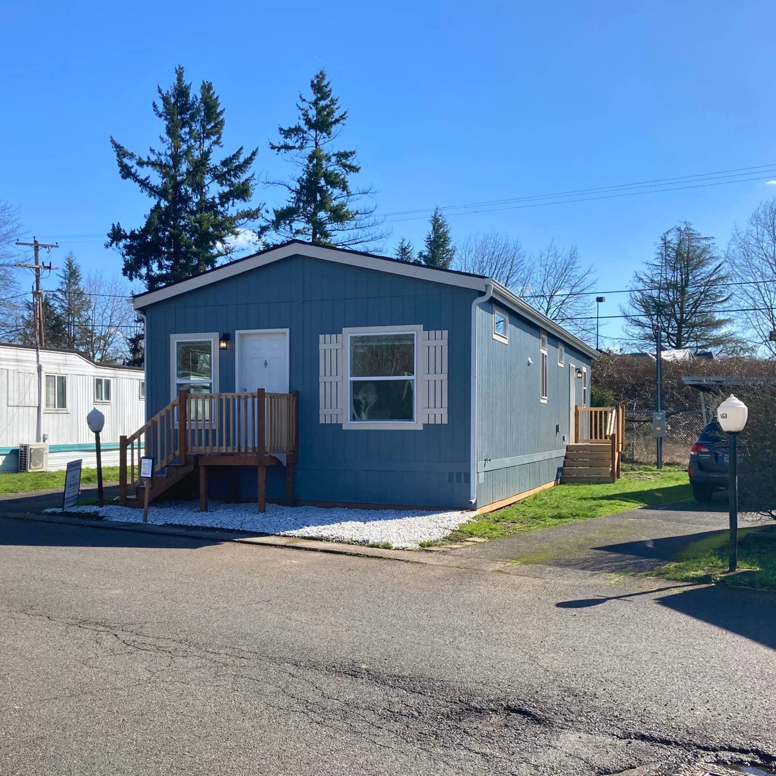 Manufactured home in Portland, OR 97236