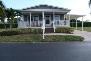 Manufactured home in Naples, FL 34112