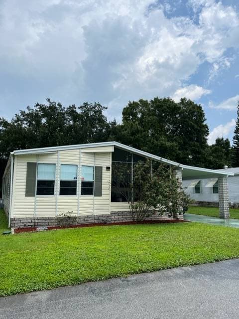 Manufactured home in Auburndale, FL 33823