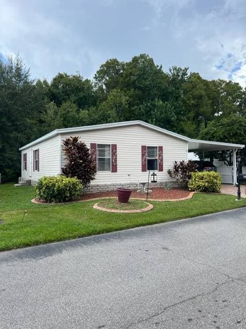 Manufactured home in Auburndale, FL 33823