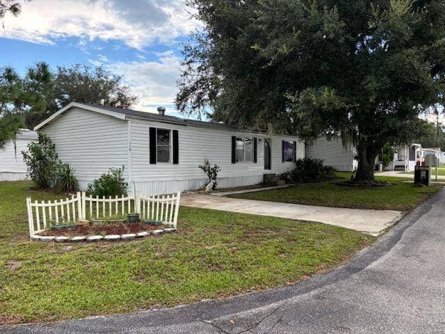 Manufactured home in Davenport, FL 33896