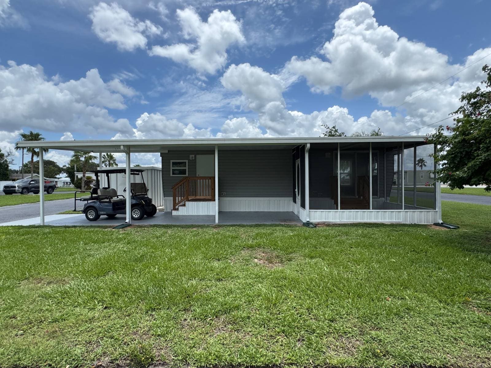 Manufactured home in Frostproof, FL 33843