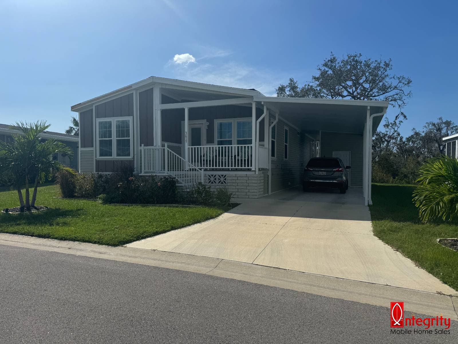 Manufactured home in Ellenton, FL 34222