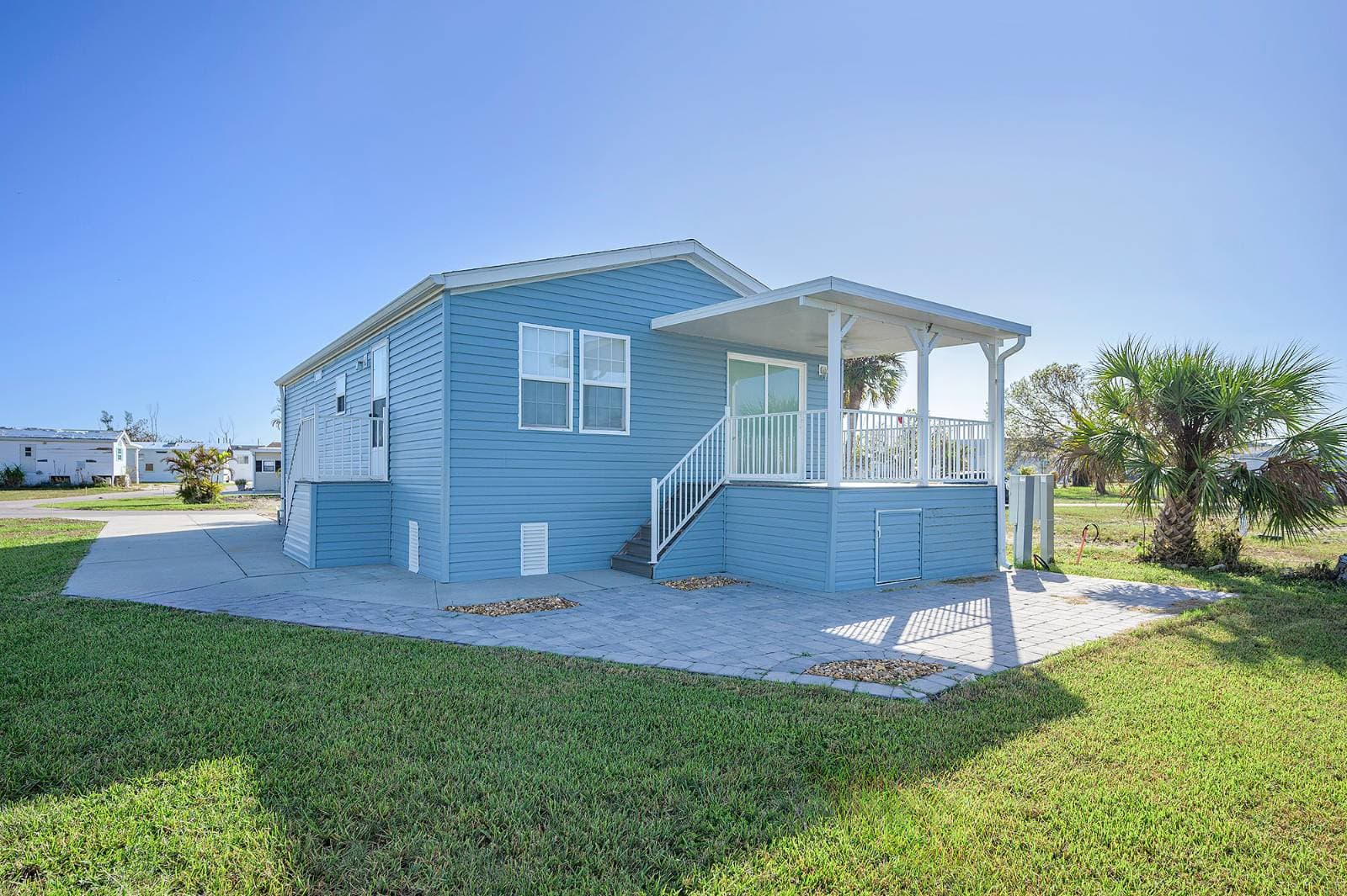 Manufactured home in Fort Myers Beach, FL 33931