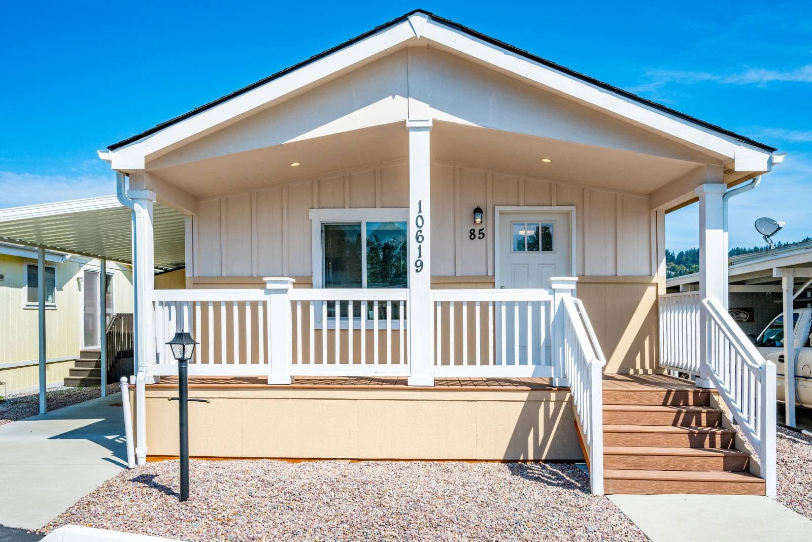 Manufactured home in Puyallup, WA 98372