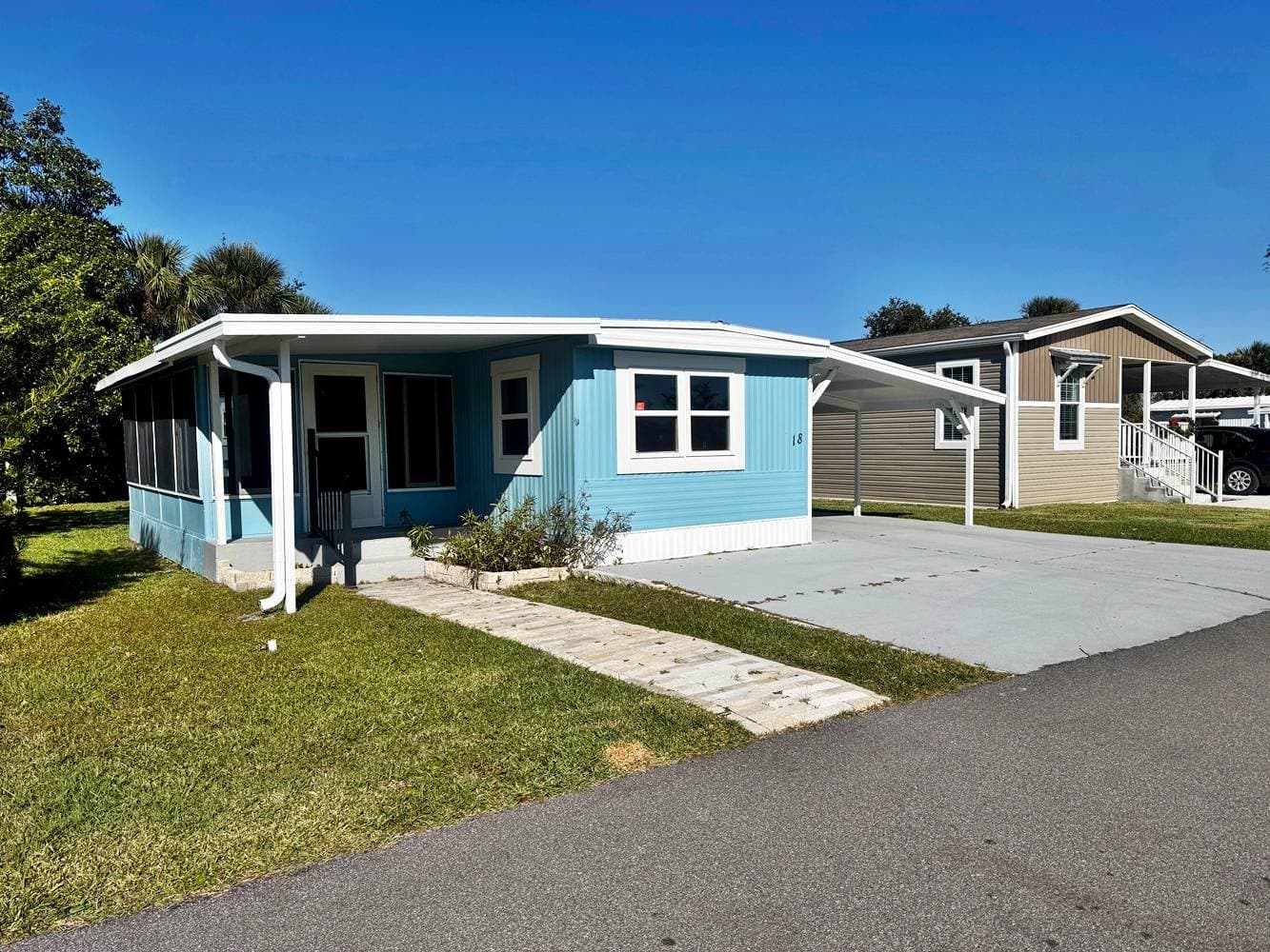 Manufactured home in New Smyrna Beach, FL 32168