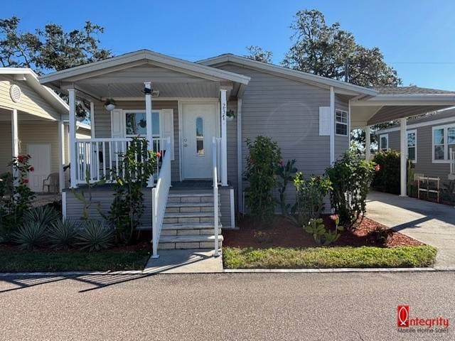 Manufactured home in Clearwater, FL 33765