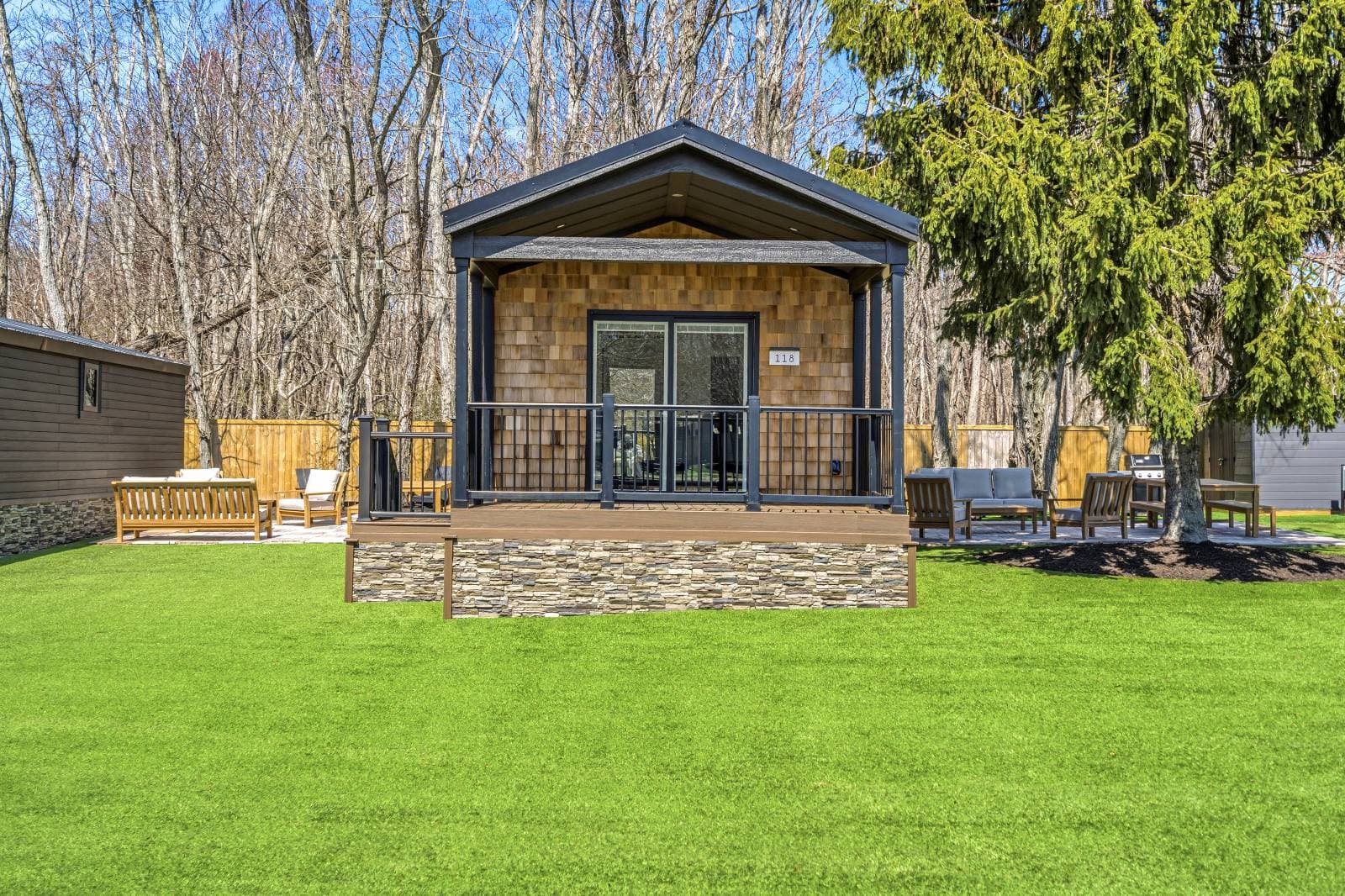 Manufactured home in Greenport, NY 11944