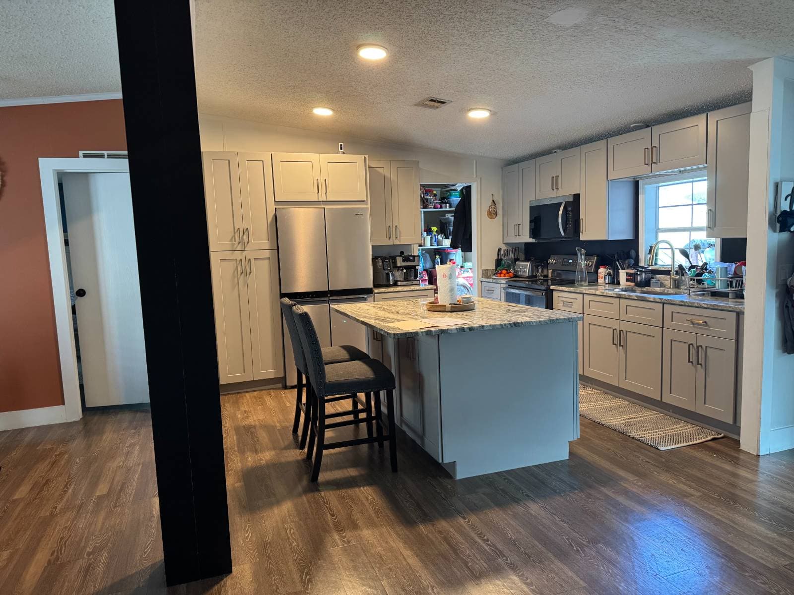 Manufactured home in Tampa, FL 33637