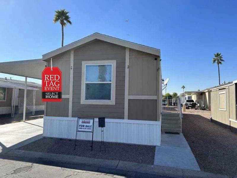 Manufactured home in Tempe, AZ 85283
