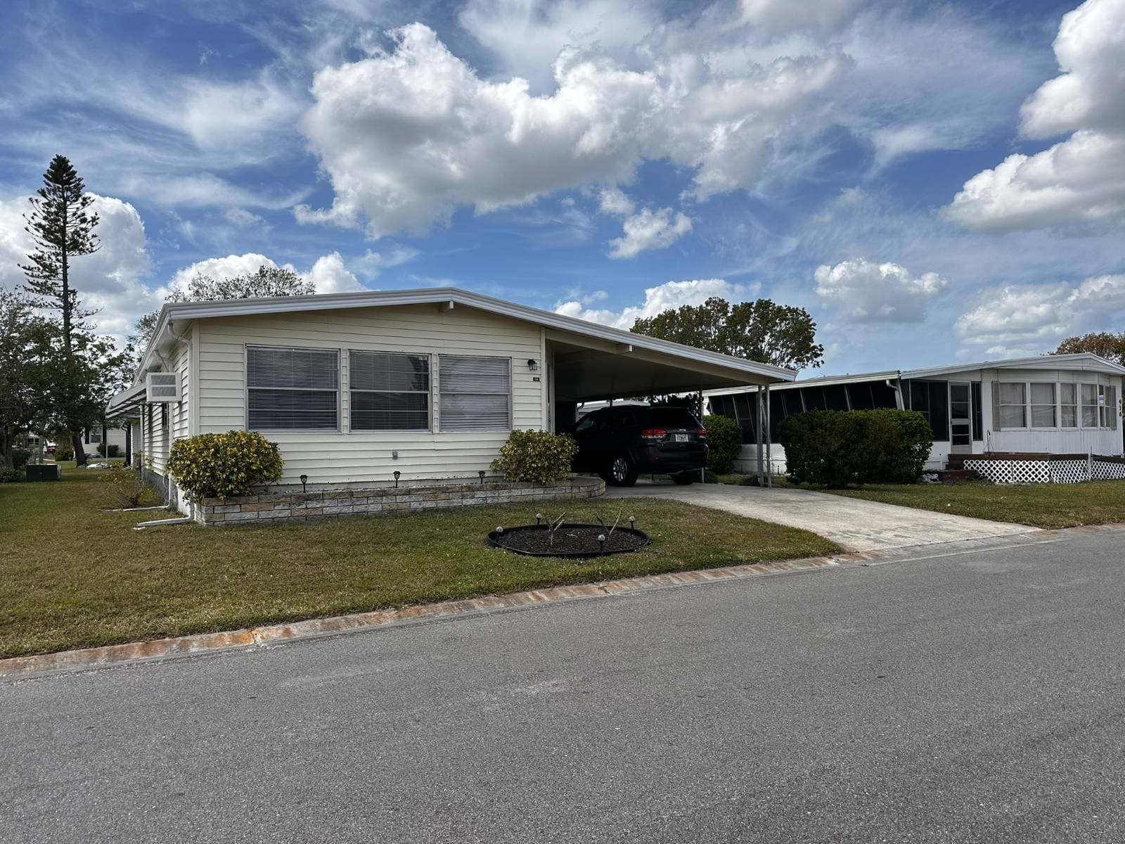 Manufactured home in Ellenton, FL 34222