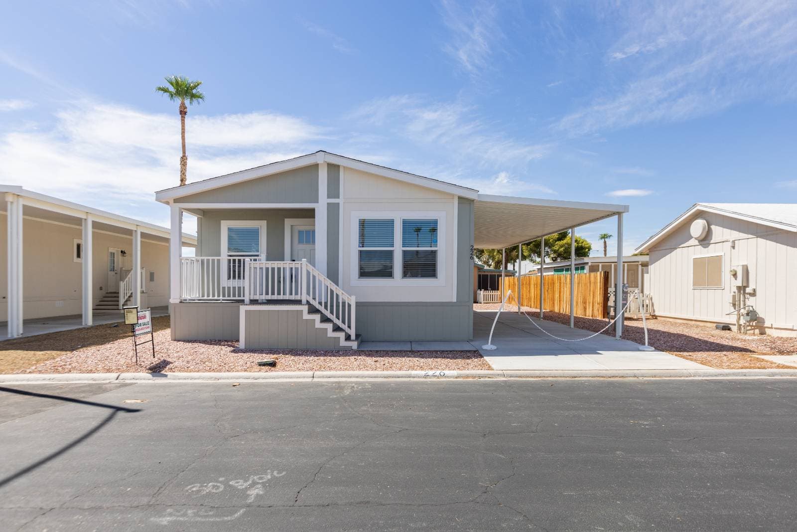 Manufactured home in Las Vegas, NV 89122