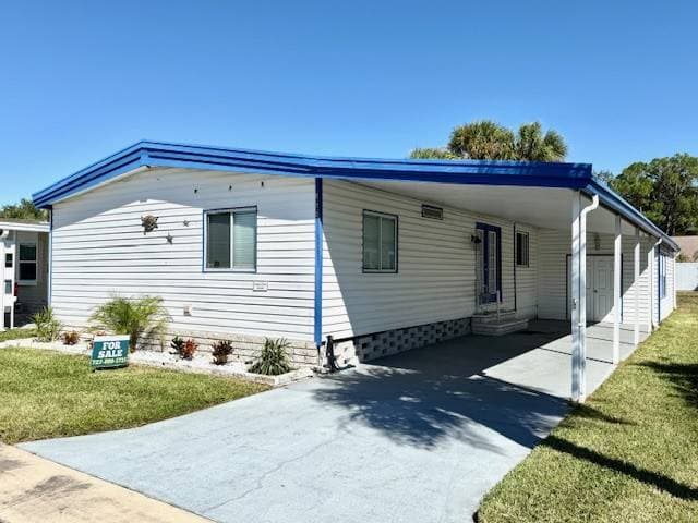 Manufactured home in Largo, FL 33771