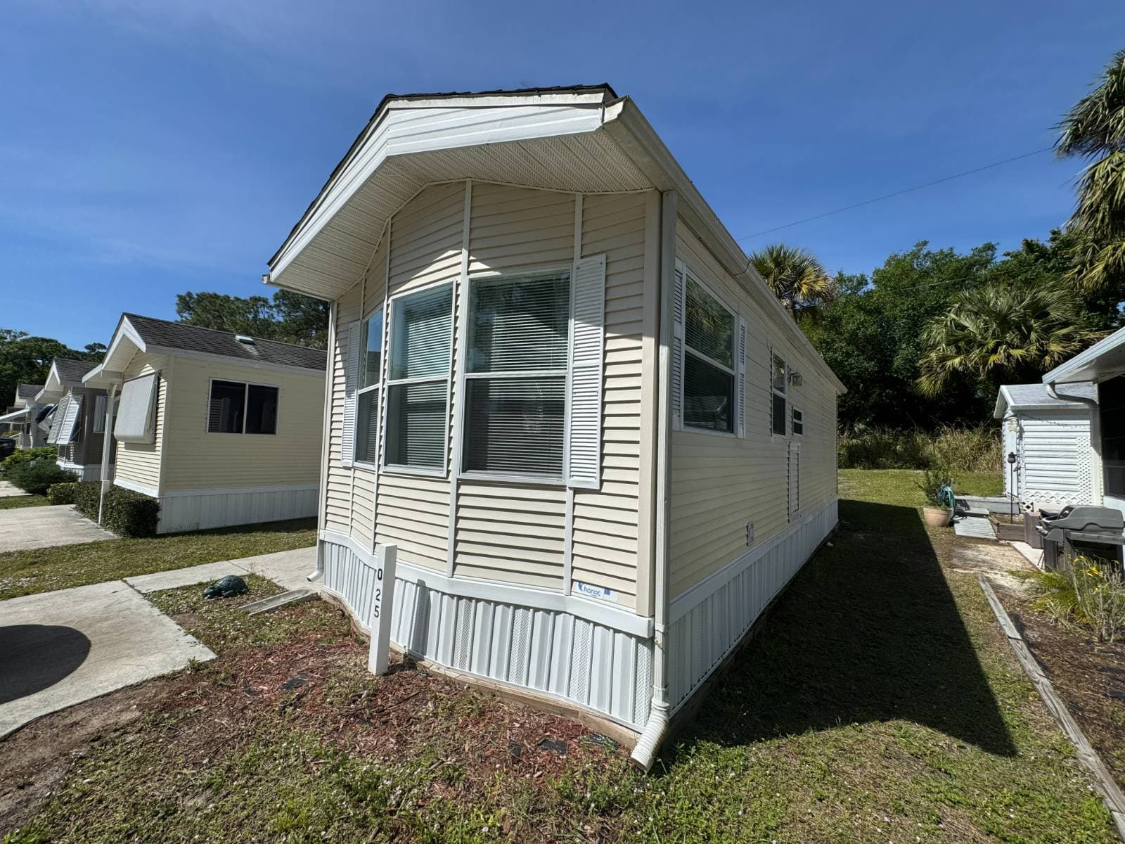 Manufactured home in Fort Pierce, FL 34946