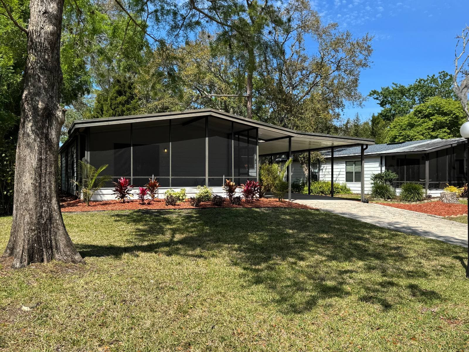 Manufactured home in Ormond Beach, FL 32174