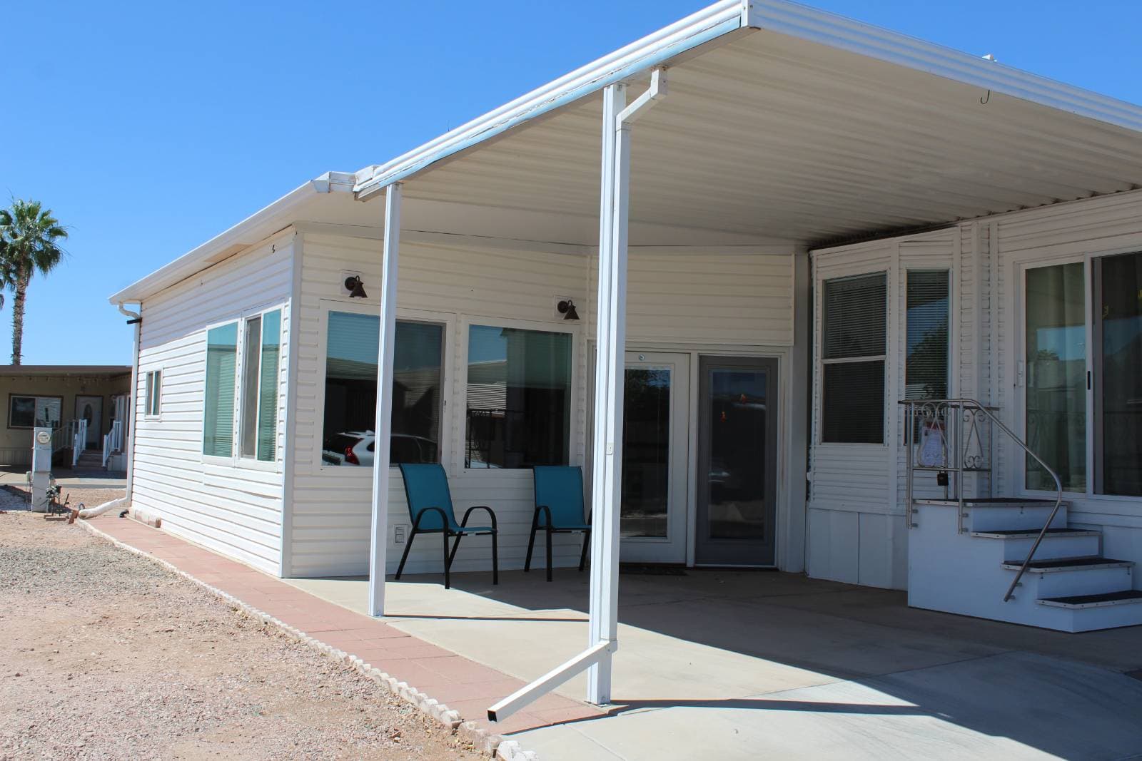 Manufactured home in Apache Junction, AZ 85120