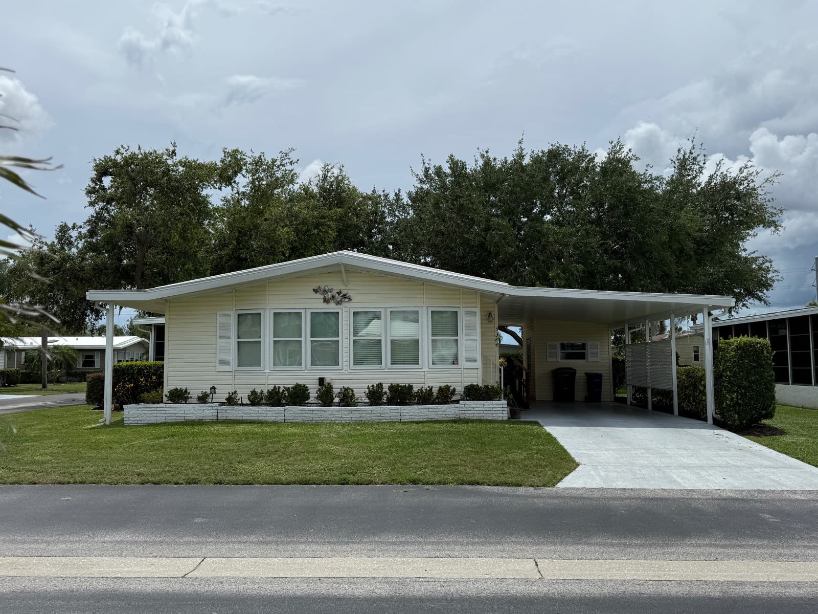 Manufactured home in SARASOTA, FL 34241