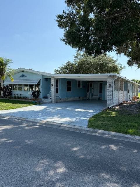 Manufactured home in Auburndale, FL 33823