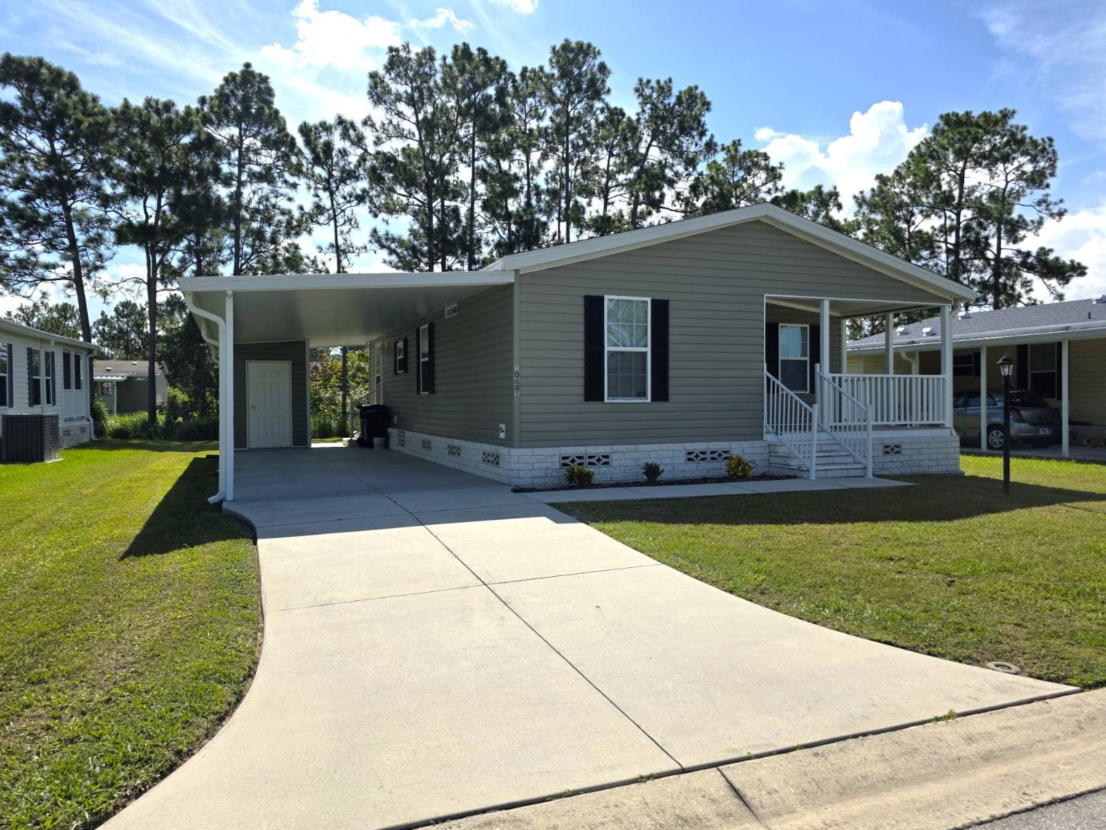 LOT RENT IS $442