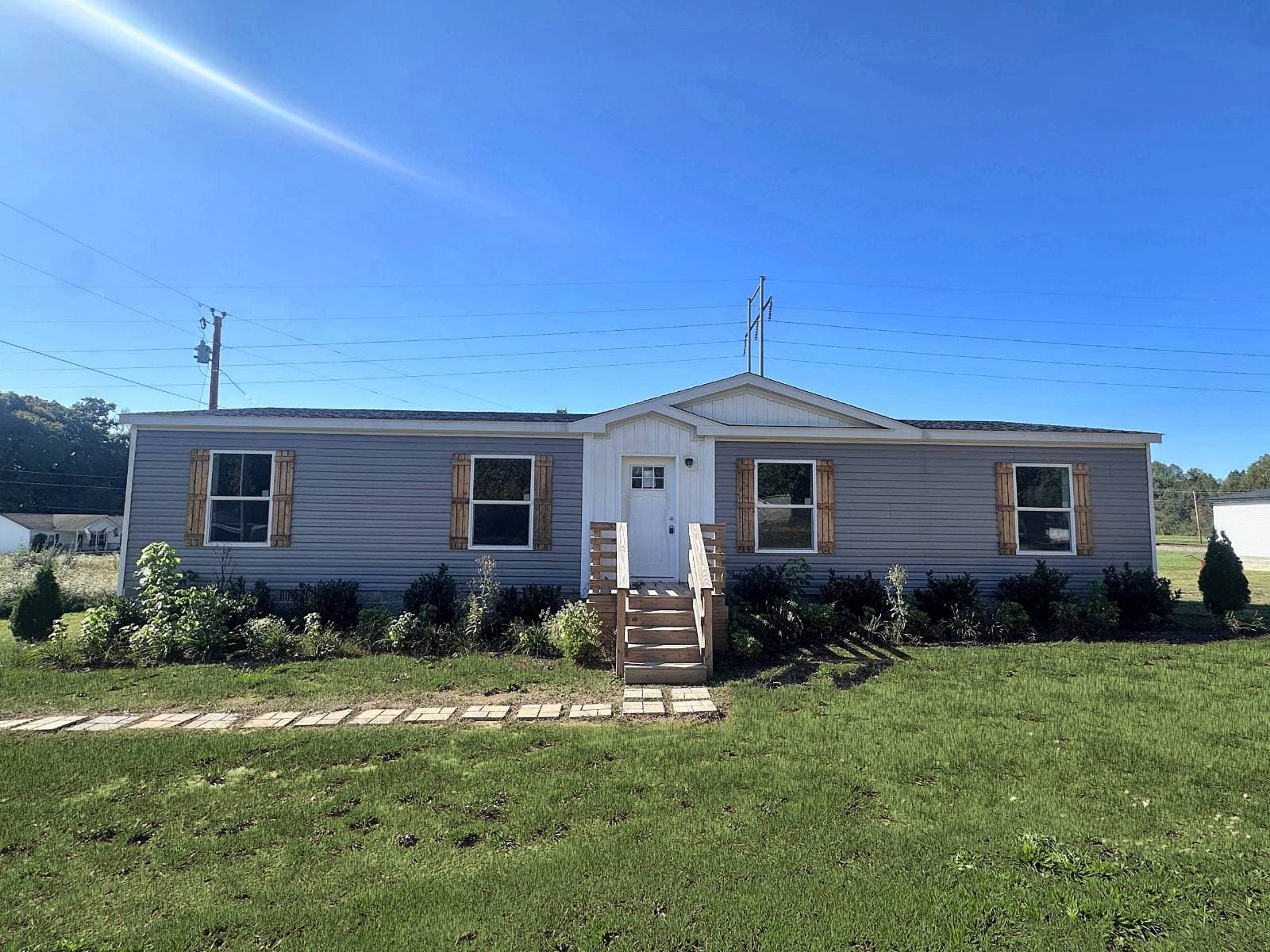 Manufactured home in Oneida, TN 37841