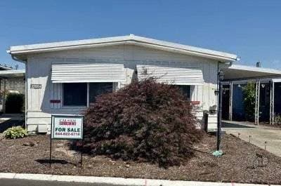 Manufactured home in Tigard, OR 97224