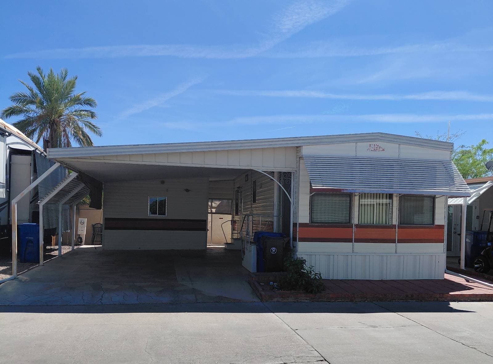 Manufactured home in Mesa, AZ 85205