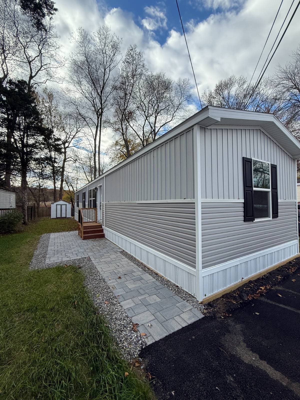 Manufactured home in Chesapeake City, MD 21915