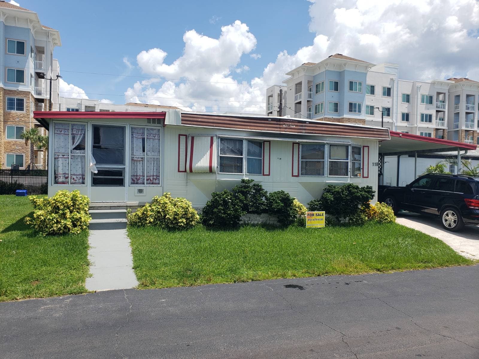 Manufactured home in Palmetto, FL 34221