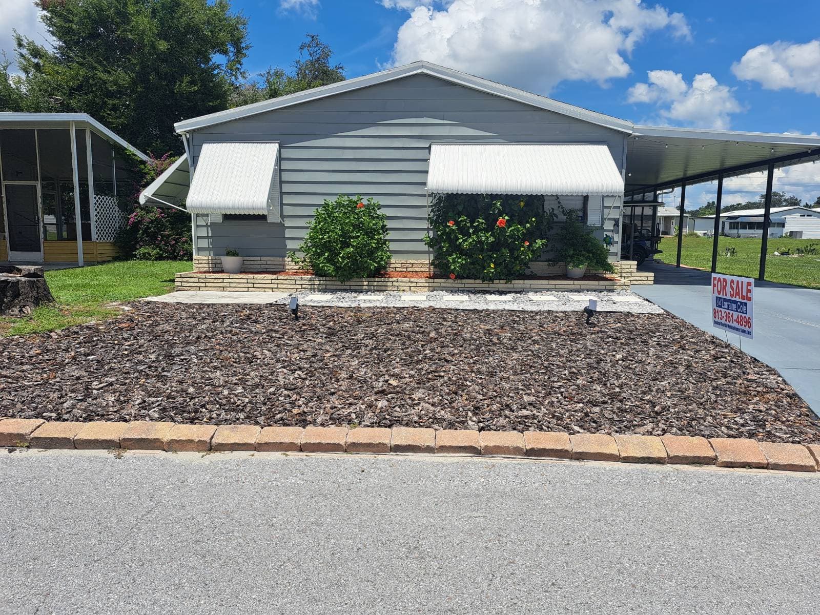 Manufactured home in Zephyrhills, FL 33542
