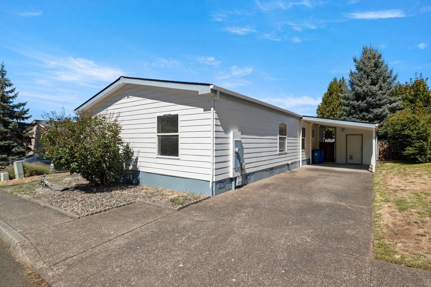 Manufactured home in PORTLAND, OR 97236